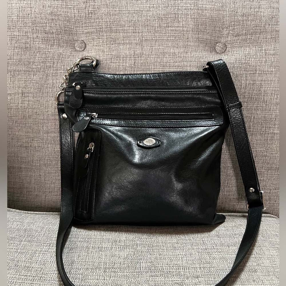 The Trend Italian Genuine Leather Multi-Pocket Organizer Black Crossbody Bag